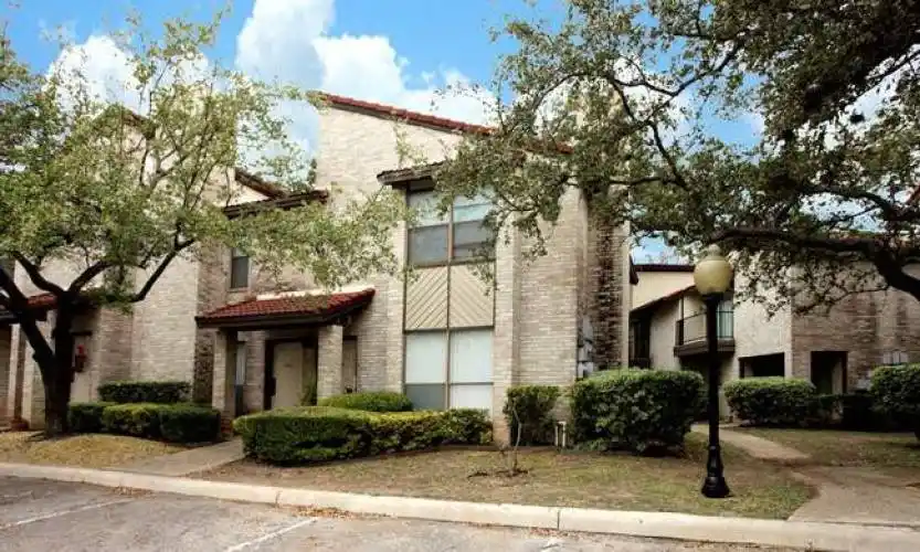 Rental by Apartment Wolf | Sierra Royale | 6300 Rue Marielyne St, San Antonio, TX 78238 | apartmentwolf.com