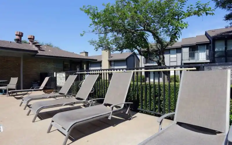 Rental by Apartment Wolf | Country Square | 3015 Country Square Dr, Carrollton, TX 75006 | apartmentwolf.com