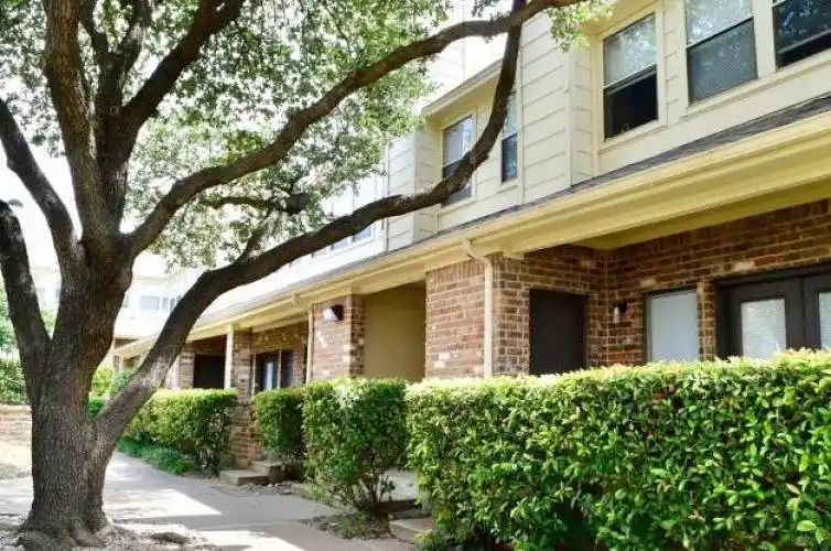 Rental by Apartment Wolf | Branch Creek Apartments | 2250 Marsh Ln, Carrollton, TX 75006 | apartmentwolf.com