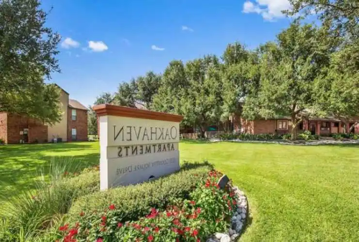 Rental by Apartment Wolf | Oakhaven Apartments | 3330 Country Square Dr, Carrollton, TX 75006 | apartmentwolf.com