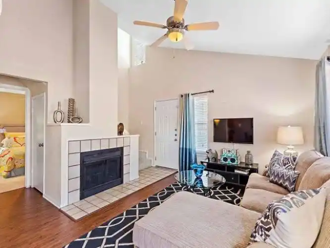 Rental by Apartment Wolf | Galleria Townhomes | 1737 E Frankford Rd, Carrollton, TX 75007 | apartmentwolf.com