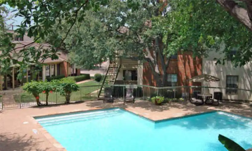 Rental by Apartment Wolf | Trinity Crossing | 2522 E Trinity Mills Rd, Carrollton, TX 75006 | apartmentwolf.com