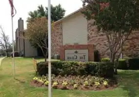 Rental by Apartment Wolf | The Chase Apartments | 1901 Eastchase Pky, Fort Worth, TX 76120 | apartmentwolf.com