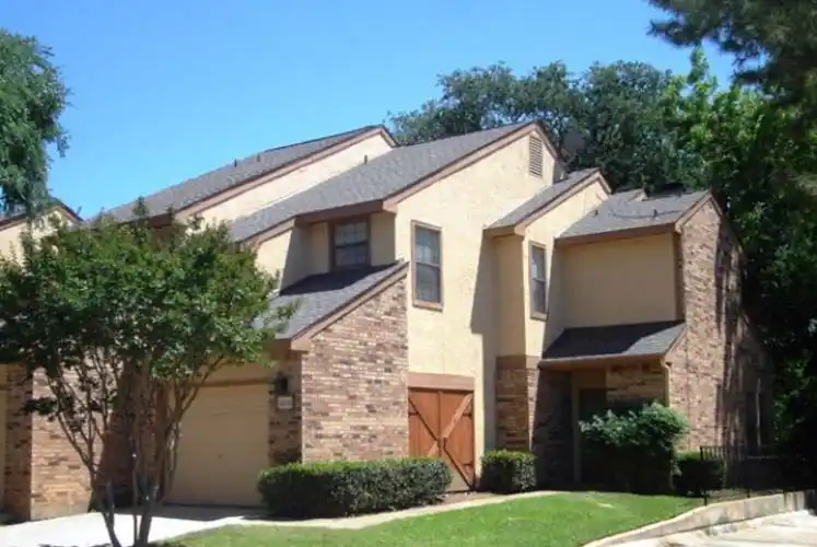 Rental by Apartment Wolf | Waterchase Gardens | 8750 Winding Ln, Fort Worth, TX 76120 | apartmentwolf.com