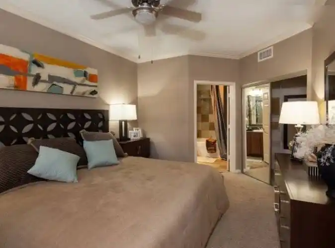 Rental by Apartment Wolf | Phoenician | 2345 Bering Dr, Houston, TX 77057 | apartmentwolf.com