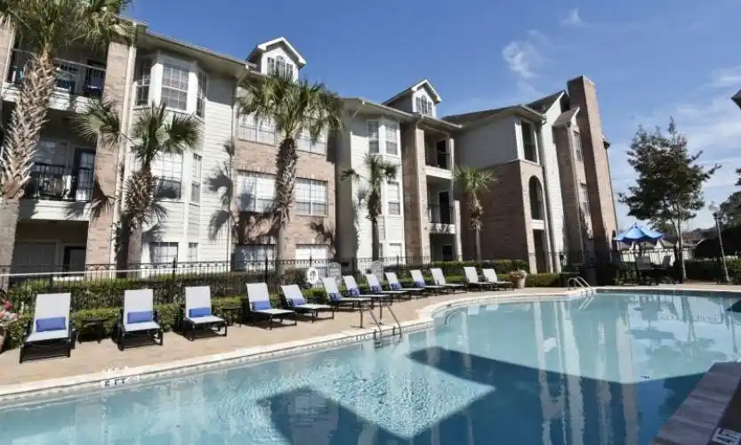 Rental by Apartment Wolf | Crossing at White Oak | 2424 E TC Jester Blvd, Houston, TX 77008 | apartmentwolf.com