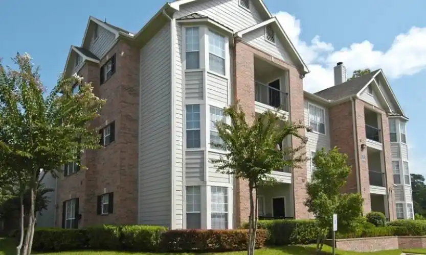 Rental by Apartment Wolf | Crossing at White Oak | 2424 E TC Jester Blvd, Houston, TX 77008 | apartmentwolf.com