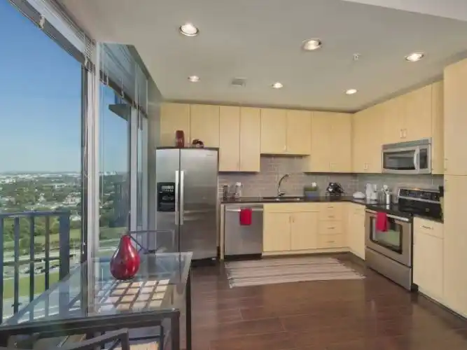 Rental by Apartment Wolf | Hanover Hermann Park | 5927 Almeda Rd, Houston, TX 77004 | apartmentwolf.com