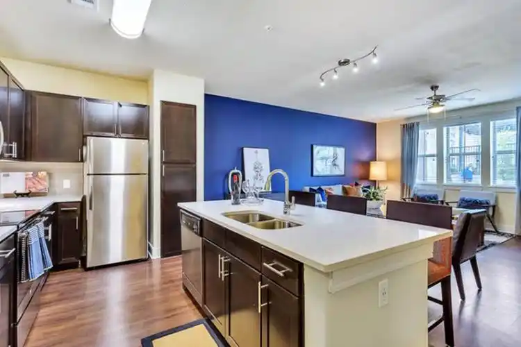 Rental by Apartment Wolf | Lincoln Kessler Park | 2400 Fort Worth Ave, Dallas, TX 75211 | apartmentwolf.com