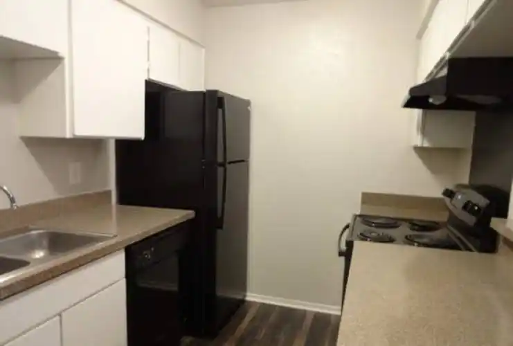 Rental by Apartment Wolf | Bel Air Plano | 3500 Hillridge Dr, Plano, TX 75074 | apartmentwolf.com