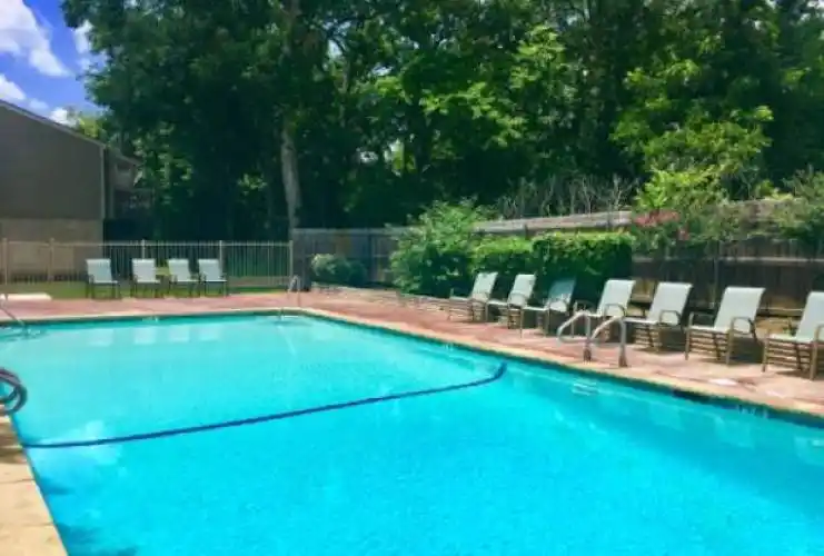 Rental by Apartment Wolf | Bel Air on 16th | 651 W 16th St, Plano, TX 75075 | apartmentwolf.com