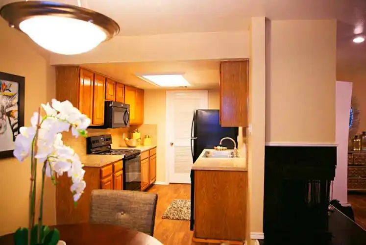 Rental by Apartment Wolf | Plano Park Townhomes | 2253 Ashley Park Dr, Plano, TX 75074 | apartmentwolf.com