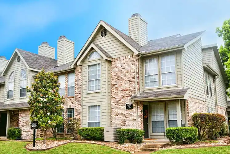 Rental by Apartment Wolf | Plano Park Townhomes | 2253 Ashley Park Dr, Plano, TX 75074 | apartmentwolf.com