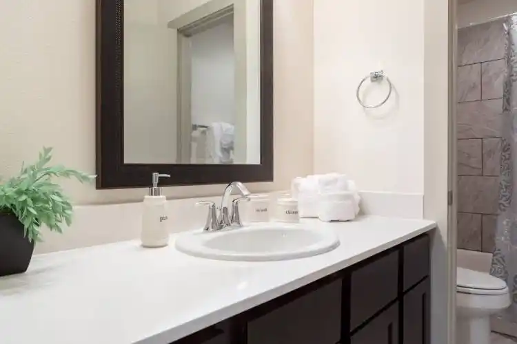 Rental by Apartment Wolf | Rosslyn | 4300 Rosslyn Rd, Houston, TX 77018 | apartmentwolf.com