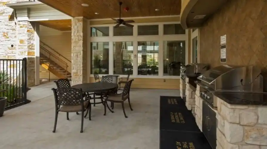 Rental by Apartment Wolf | The Reserve at Jones Road | 11925 Jones Rd, Houston, TX 77070 | apartmentwolf.com