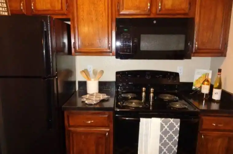 Rental by Apartment Wolf | Preston Bend | 18790 Lloyd Dr, Dallas, TX 75252 | apartmentwolf.com