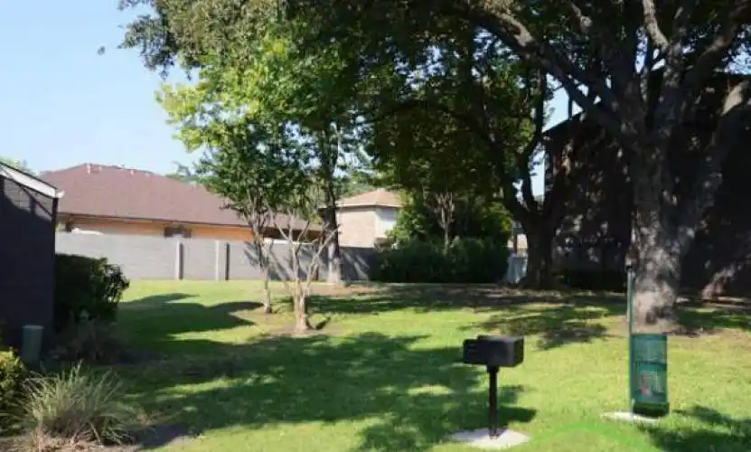 Rental by Apartment Wolf | Custer Park Apartments | 3400 Custer Rd, Plano, TX 75023 | apartmentwolf.com