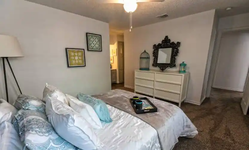 Rental by Apartment Wolf | Algarita Lakeside | 8555 Laurens Ln, San Antonio, TX 78218 | apartmentwolf.com