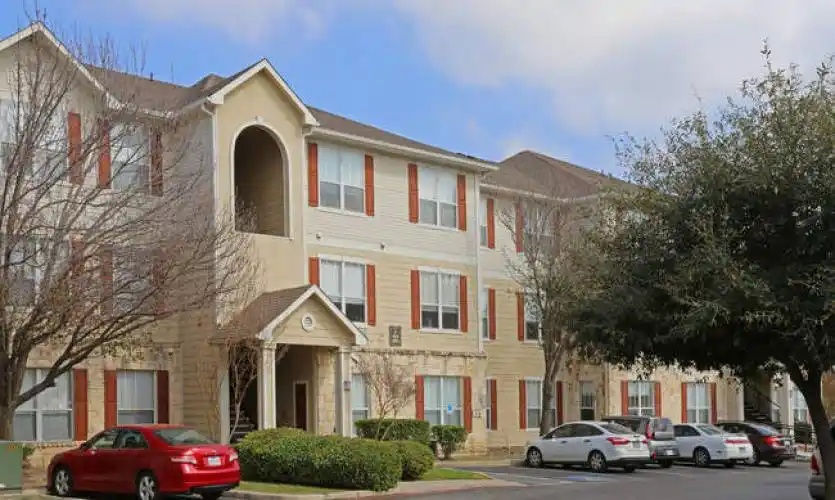 Rental by Apartment Wolf | Mission Ranch | 5600 Babcock Rd, San Antonio, TX 78240 | apartmentwolf.com