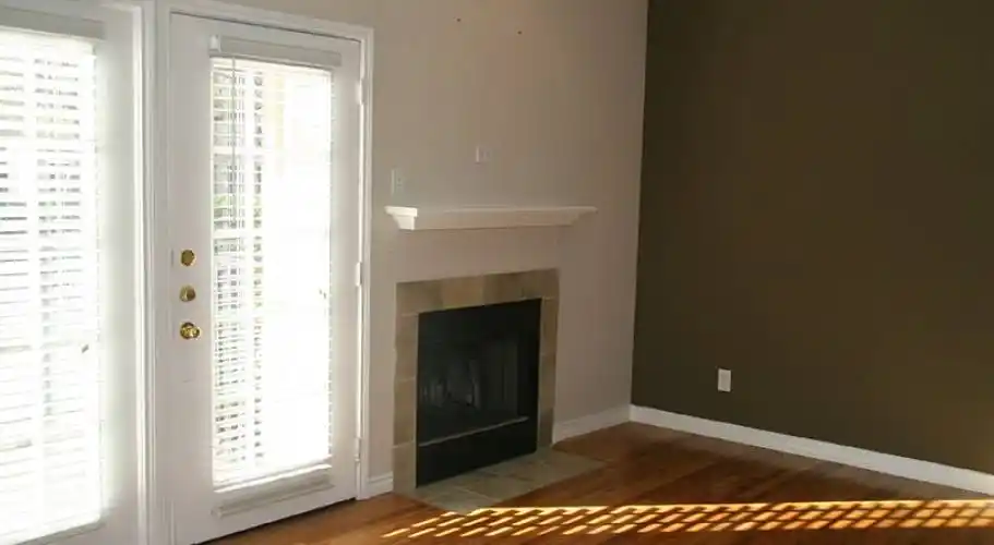 Rental by Apartment Wolf | Walnut Square Townhomes | 4051 Beltway Dr, Addison, TX 75001 | apartmentwolf.com