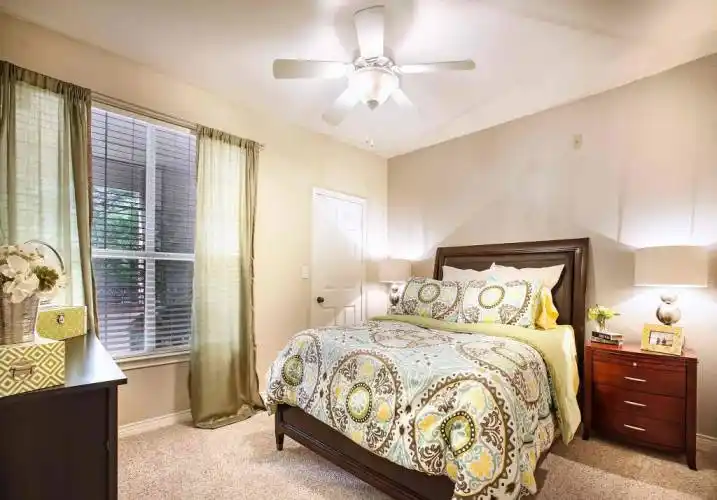 Rental by Apartment Wolf | Lexington at Valley Ranch | 202 Santa Fe Trl, Irving, TX 75063 | apartmentwolf.com