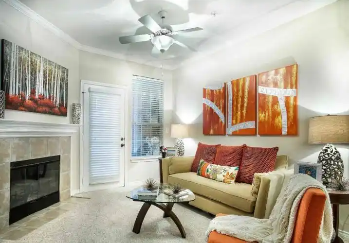 Rental by Apartment Wolf | Lexington at Valley Ranch | 202 Santa Fe Trl, Irving, TX 75063 | apartmentwolf.com