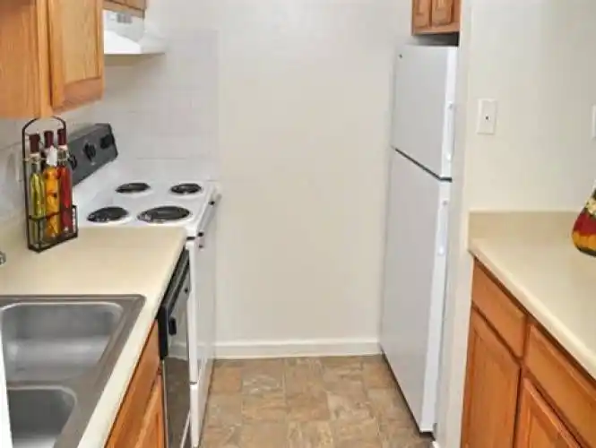 Rental by Apartment Wolf | Princeton Court | 6121 Melody Ln, Dallas, TX 75231 | apartmentwolf.com