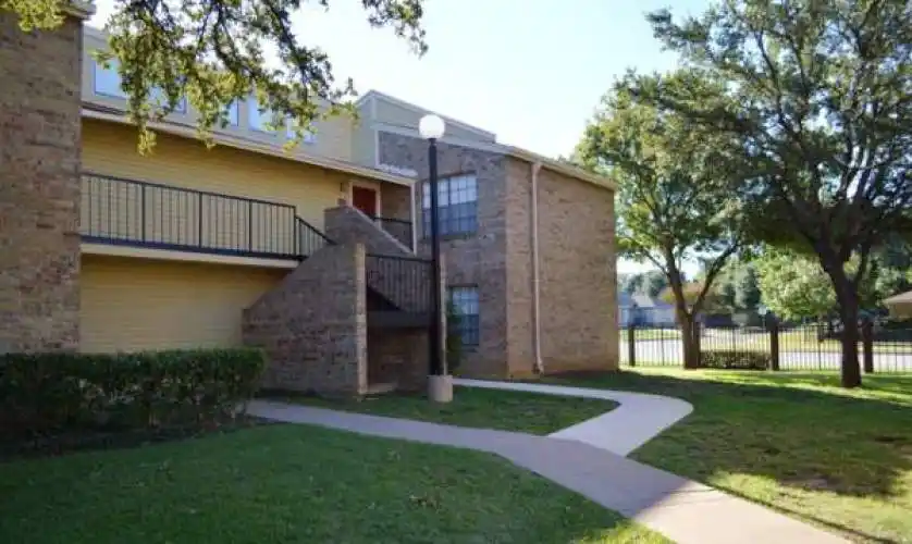 Rental by Apartment Wolf | Hulen Gardens | 7415 Tallow Wind Trl, Fort Worth, TX 76133 | apartmentwolf.com