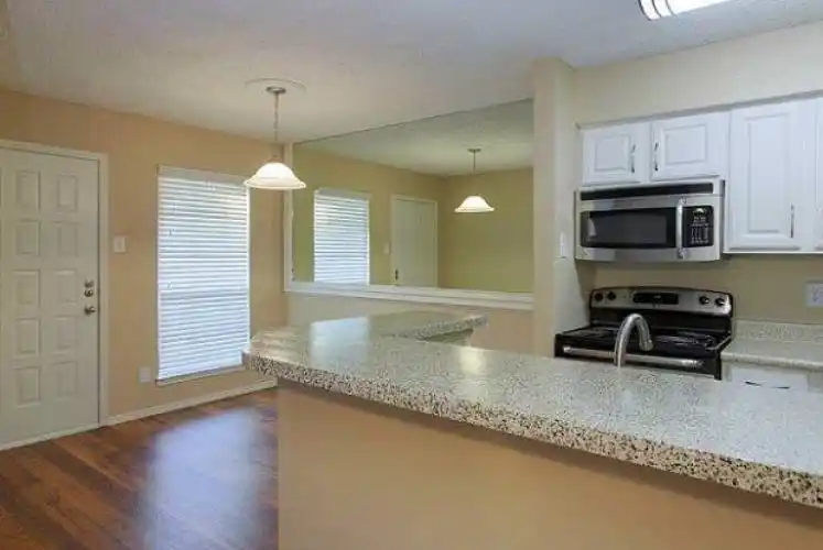 Rental by Apartment Wolf | Summers Crossing Apartments | 1500 Preston Rd, Plano, TX 75093 | apartmentwolf.com