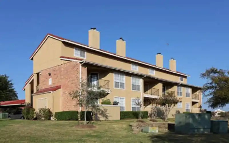 Rental by Apartment Wolf | Remington Hills | 1201 Meadow Creek Dr, Irving, TX 75038 | apartmentwolf.com