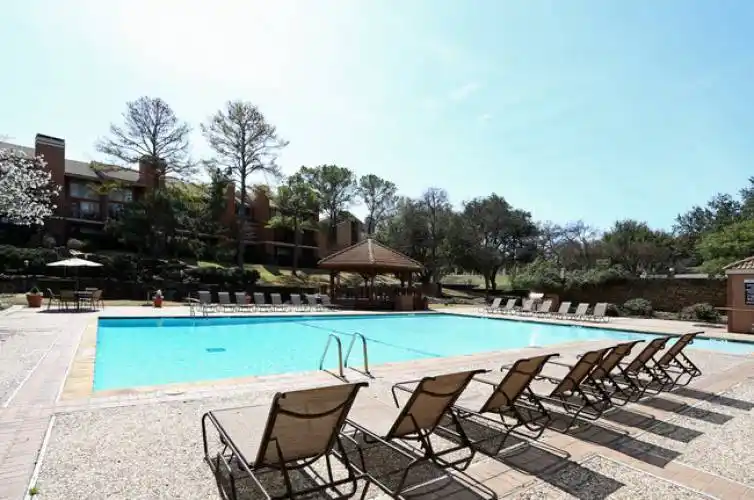 Rental by Apartment Wolf | Las Colinas Heights | 3701 N Oconnor Rd, Irving, TX 75062 | apartmentwolf.com