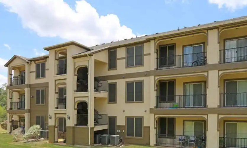 Rental by Apartment Wolf | ReNew at TPC | 5707 TPC Pky, San Antonio, TX 78261 | apartmentwolf.com