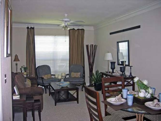 Rental by Apartment Wolf | Estates at Memorial Heights | 616 Memorial Heights Dr, Houston, TX 77007 | apartmentwolf.com