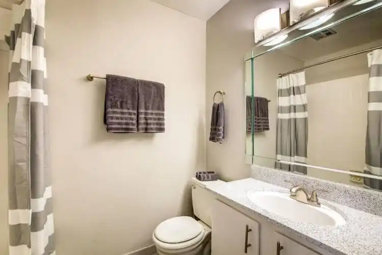 Rental by Apartment Wolf | The Ridley Apartment Homes | 2815 Greenridge Dr, Houston, TX 77057 | apartmentwolf.com