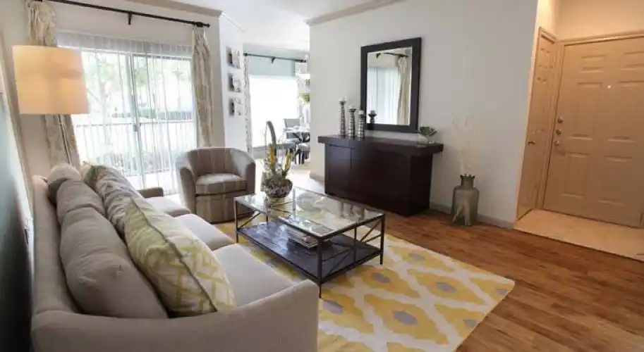 Rental by Apartment Wolf | Richmond Towne Homes | 10777 Richmond Ave, Houston, TX 77042 | apartmentwolf.com