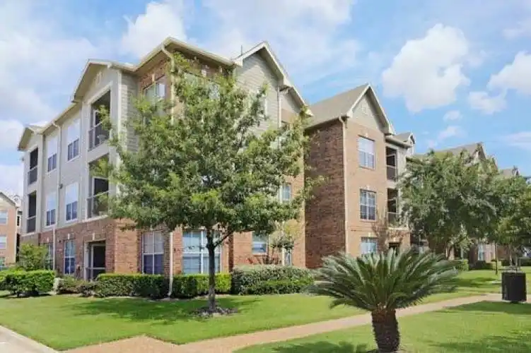 Rental by Apartment Wolf | Asheville at Spring Branch | 10800 Clay Rd, Houston, TX 77041 | apartmentwolf.com