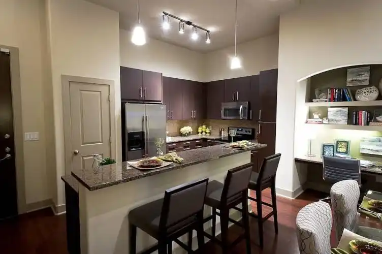 Rental by Apartment Wolf | Hanover Rice Village | 2455 Dunstan Rd, Houston, TX 77005 | apartmentwolf.com