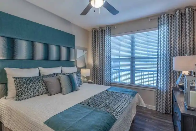 Rental by Apartment Wolf | Smart Living on Cullen | 13555 Cullen Blvd, Houston, TX 77047 | apartmentwolf.com