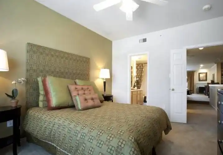 Rental by Apartment Wolf | Colonial Grand at Valley Ranch | 8001 N MacArthur Blvd, Irving, TX 75063 | apartmentwolf.com