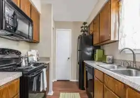 Rental by Apartment Wolf | Fox Trails Apartment Homes | 6300 Roundrock Trl, Plano, TX 75023 | apartmentwolf.com