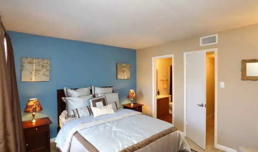 Rental by Apartment Wolf | Biltmore Park Apartments | 1111 Vista Valet, San Antonio, TX 78216 | apartmentwolf.com