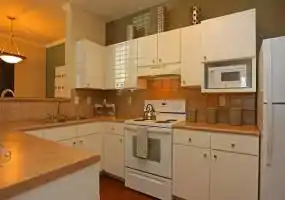 Rental by Apartment Wolf | Dominion Park | 9835 Fredericksburg Rd, San Antonio, TX 78240 | apartmentwolf.com