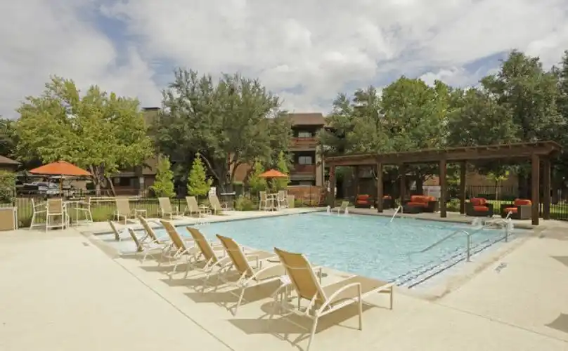 Rental by Apartment Wolf | Sedona Park | 4200 W Northgate Dr, Irving, TX 75062 | apartmentwolf.com