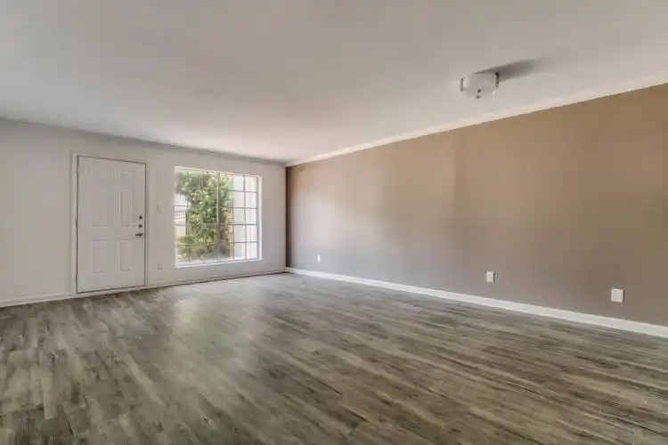 Rental by Apartment Wolf | Weston Medical Center Apartments | 7510 Brompton Rd, Houston, TX 77025 | apartmentwolf.com