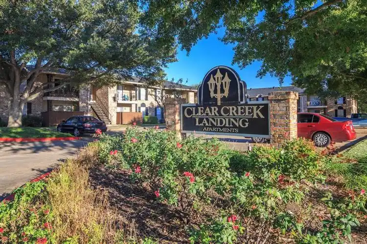 Rental by Apartment Wolf | Clear Creek Landing | 11717 Beamer Rd, Houston, TX 77089 | apartmentwolf.com