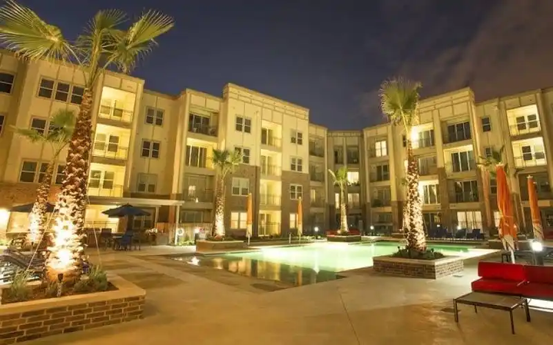 Rental by Apartment Wolf | Hiline Heights | 145 Heights Blvd, Houston, TX 77007 | apartmentwolf.com