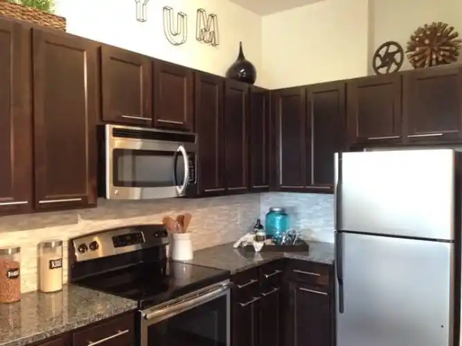 Rental by Apartment Wolf | Hiline Heights | 145 Heights Blvd, Houston, TX 77007 | apartmentwolf.com