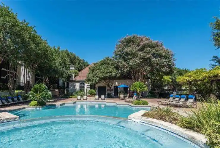 Rental by Apartment Wolf | Colonnade | 9898 Colonnade Blvd, San Antonio, TX 78230 | apartmentwolf.com