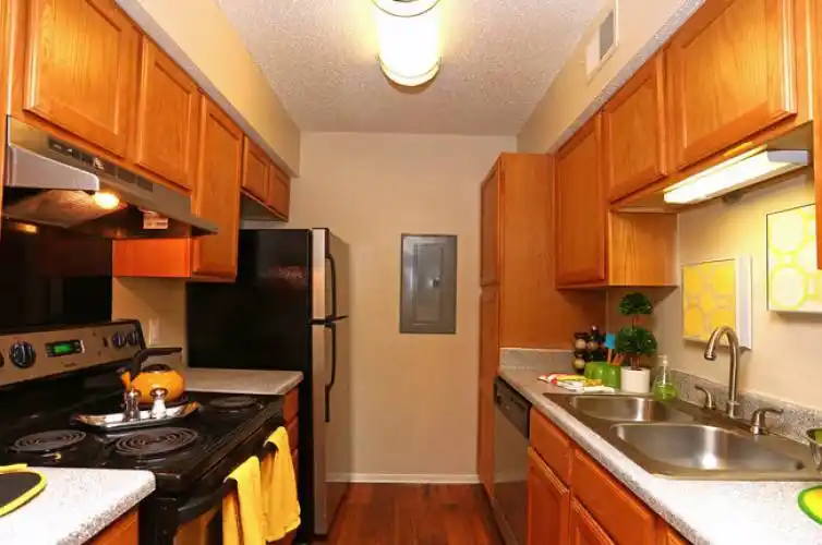 Rental by Apartment Wolf | Valley Oaks | 101 E Pipeline Rd, Hurst, TX 76053 | apartmentwolf.com