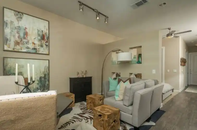 Rental by Apartment Wolf | Harlow River Oaks | 70 E Briar Hollow Ln, Houston, TX 77027 | apartmentwolf.com